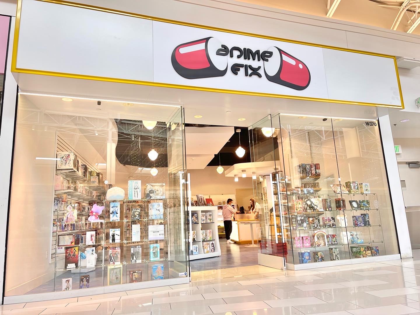 The Vampire Dies in No Time - Tokyo Anime Center Pop-Up Store and Exhibit -  Event Review - Hana's Blog